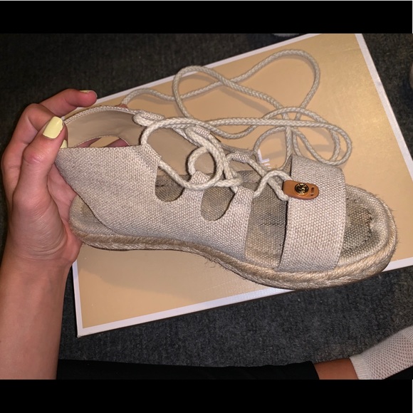 Michael Kors lace up espadrilles - Picture 7 of 7